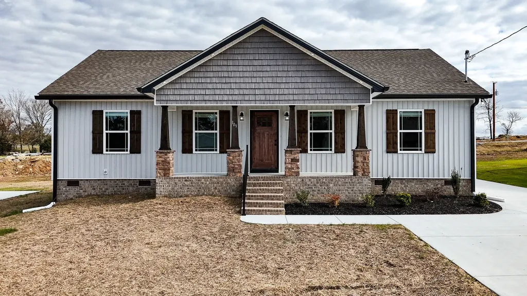 109 Demombreum Circle Shelbyville TN 37160
