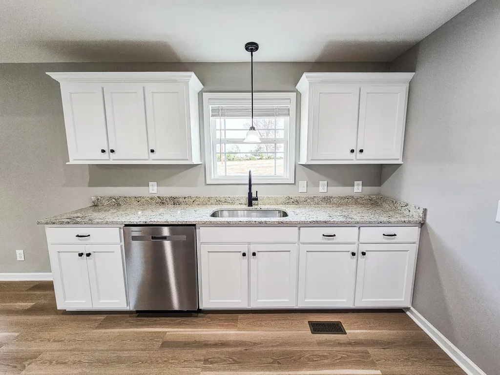 109 Demombreum Circle Shelbyville TN 37160