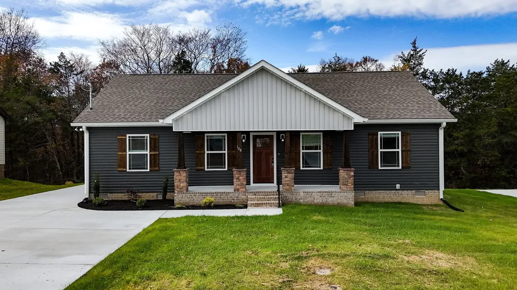 108 Demombreum Circle Shelbyville TN 37160
