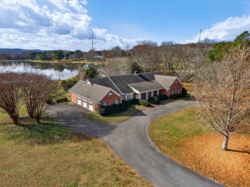 51 Timberlake Drive Fayetteville TN 37334