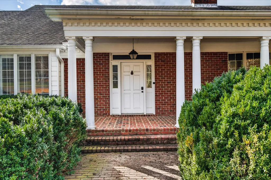 51 Timberlake Drive Fayetteville TN 37334