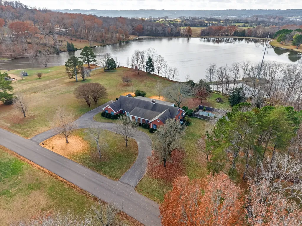 51 Timberlake Drive Fayetteville TN 37334