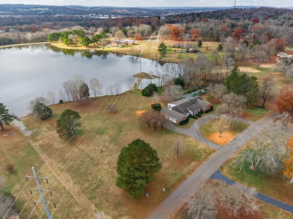 51 Timberlake Drive Fayetteville TN 37334