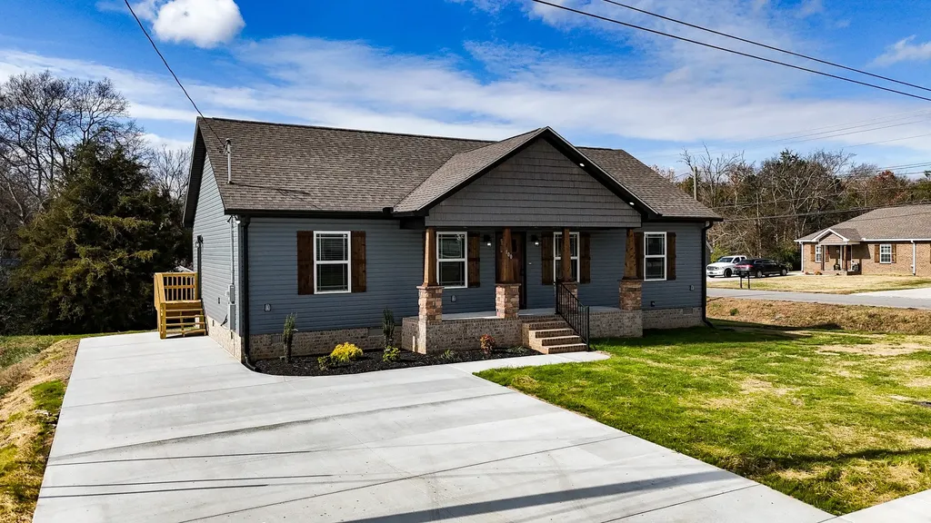 100 Demombreum Circle Shelbyville TN 37160