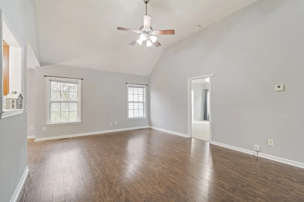 1112 Golf View Way Spring Hill TN 37174