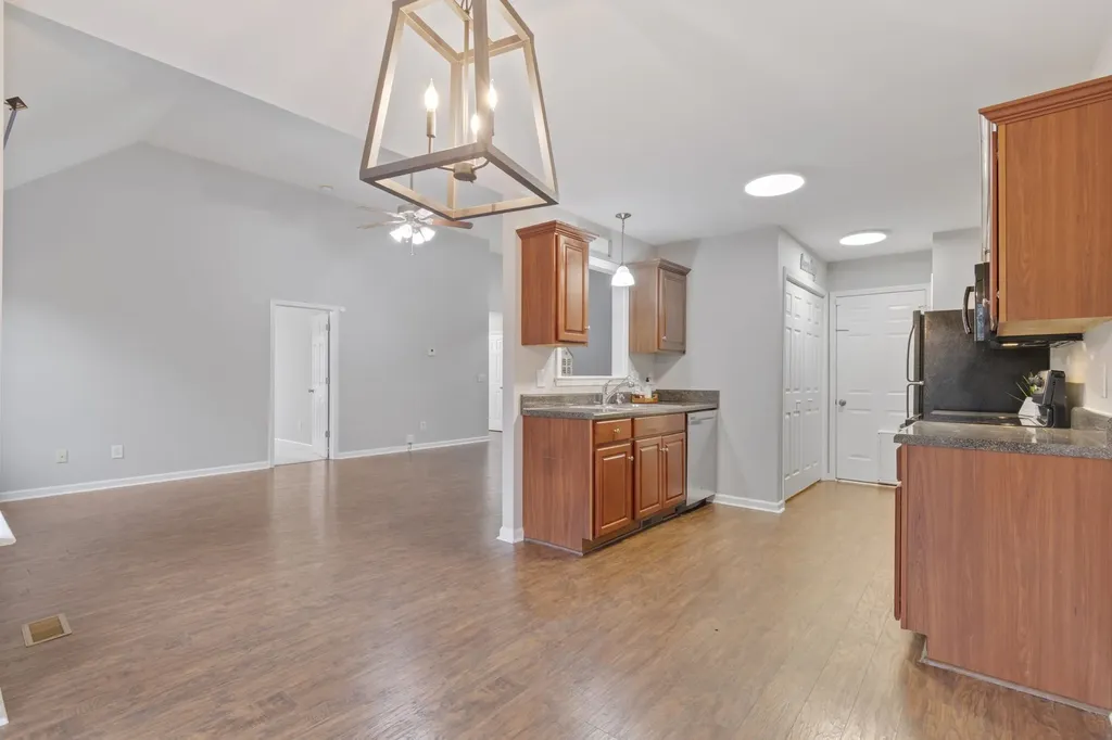 1112 Golf View Way Spring Hill TN 37174