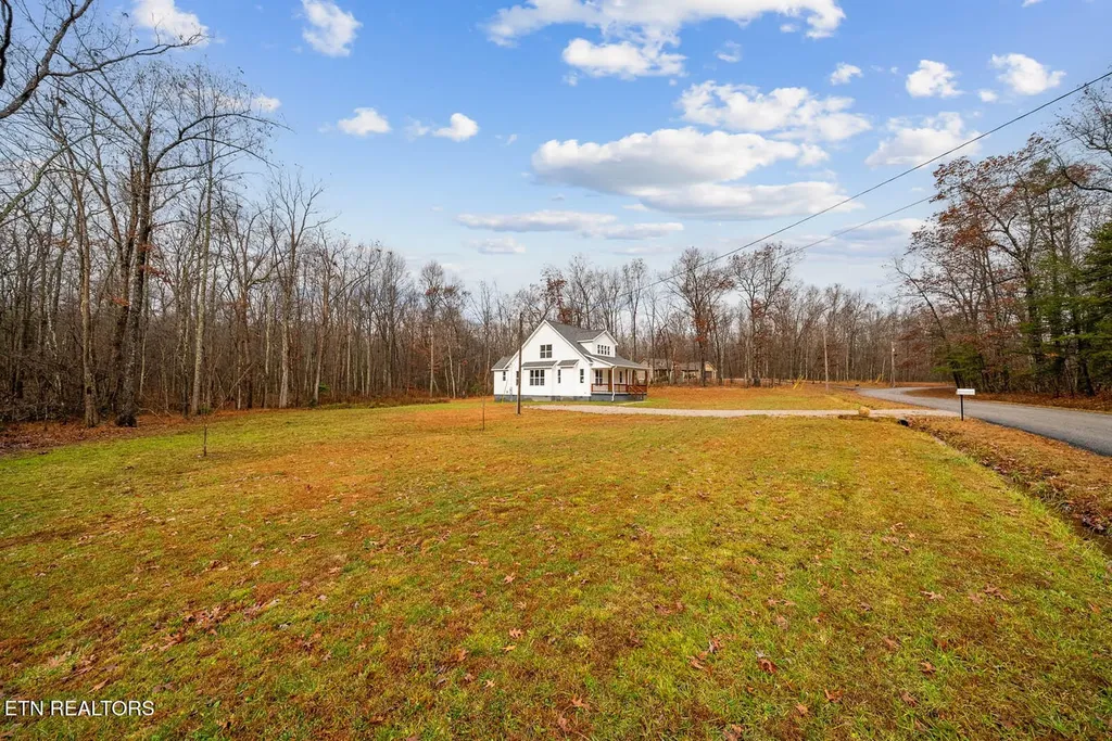 1023 W Laurel Way Monterey TN 38574
