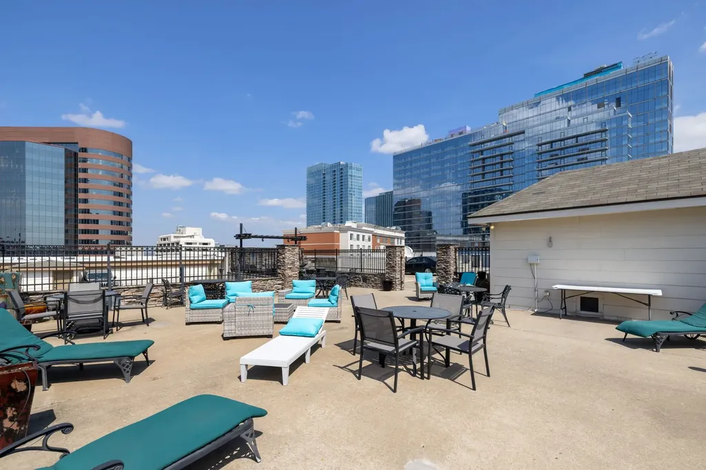 1803 Broadway Nashville TN 37203