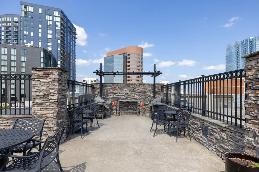 1803 Broadway Nashville TN 37203