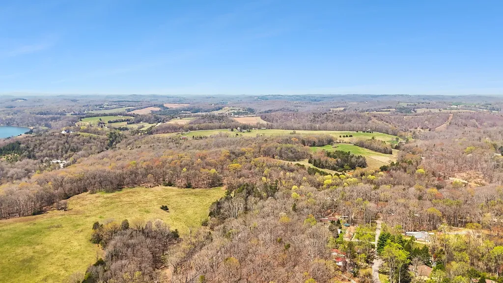 1300 Old Sugar Limb Road Loudon TN 37774
