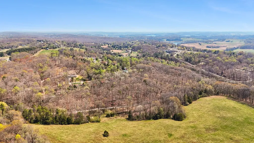 1300 Old Sugar Limb Road Loudon TN 37774