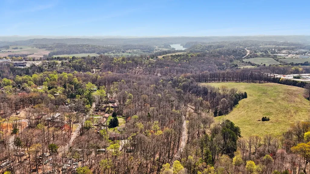 1300 Old Sugar Limb Road Loudon TN 37774