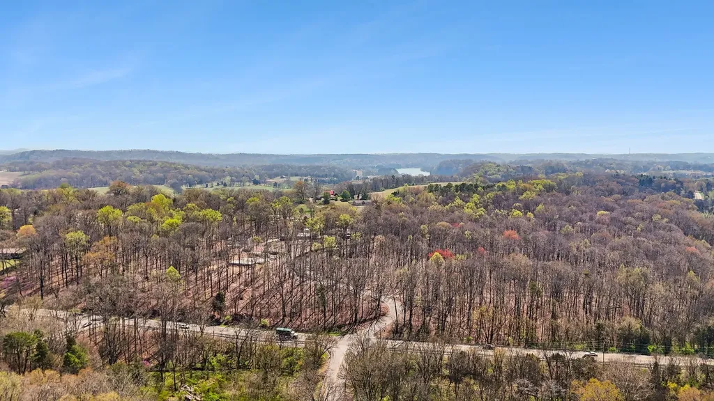 1300 Old Sugar Limb Road Loudon TN 37774