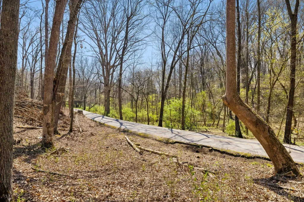 1300 Old Sugar Limb Road Loudon TN 37774