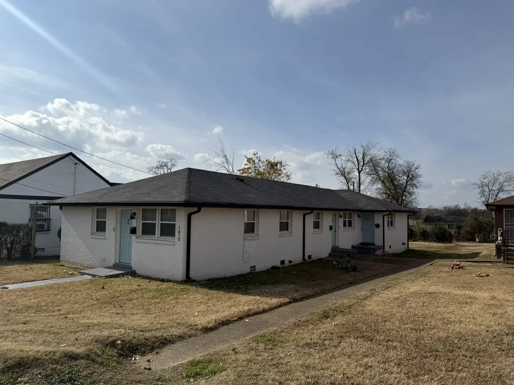 1615A 22nd Ave North, N Nashville TN 37208