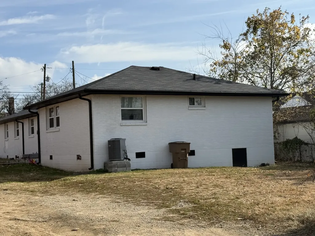 1615A 22nd Ave North, N Nashville TN 37208