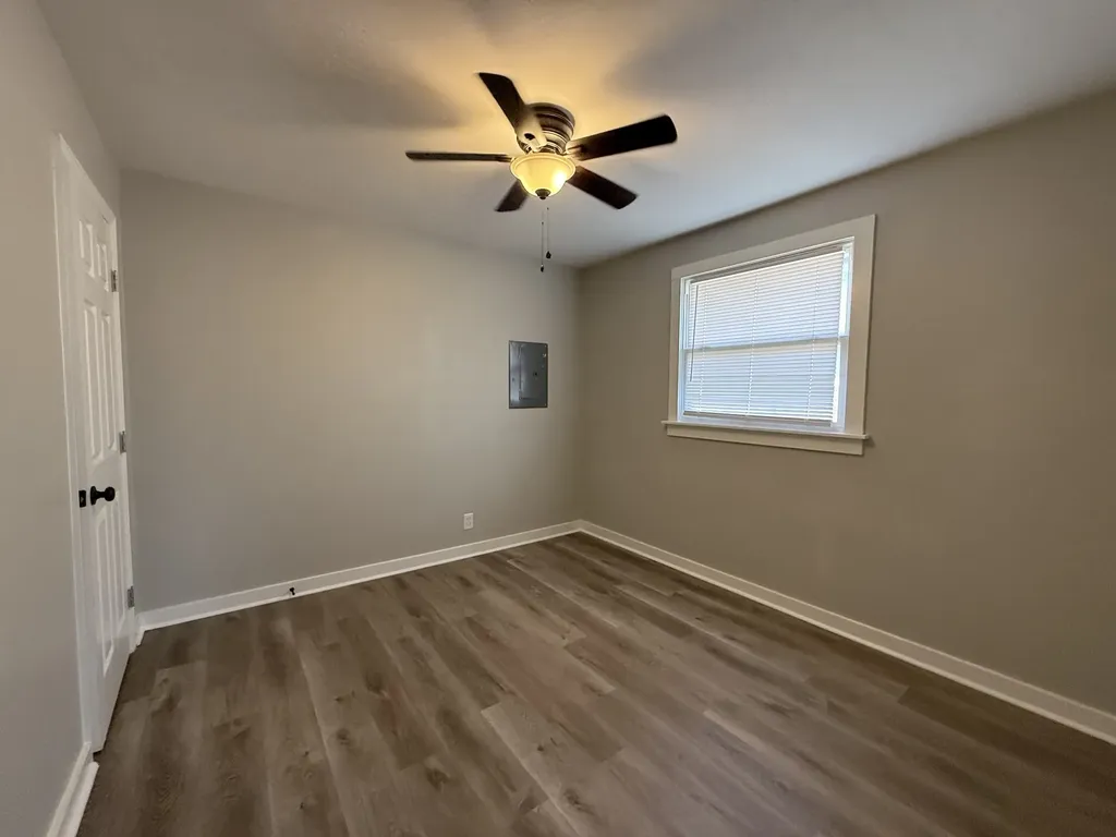 1615A 22nd Ave North, N Nashville TN 37208