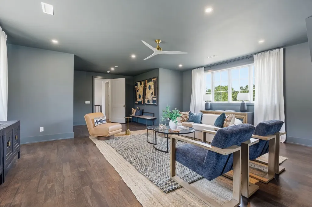 4518 Belmont Park Terrace Nashville TN 37215
