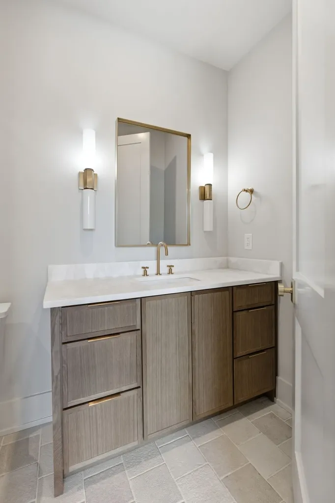 4518 Belmont Park Terrace Nashville TN 37215