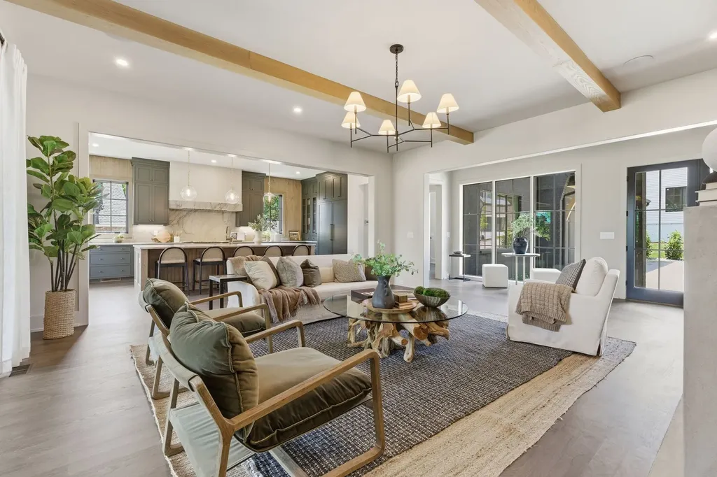 4518 Belmont Park Terrace Nashville TN 37215