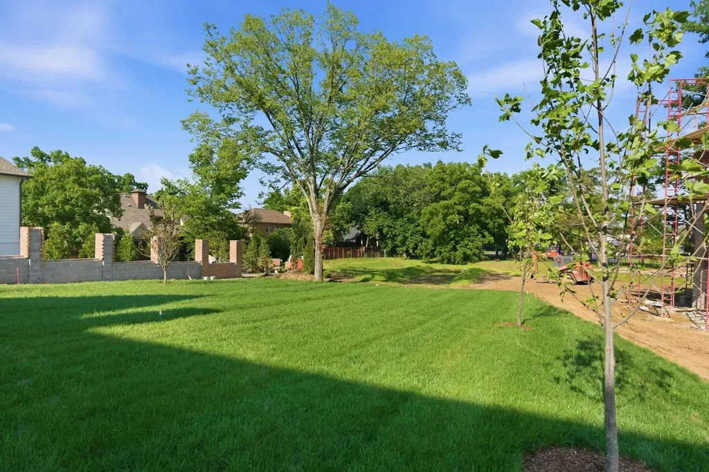 4518 Belmont Park Terrace Nashville TN 37215
