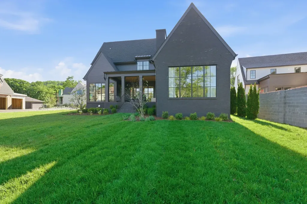 4518 Belmont Park Terrace Nashville TN 37215
