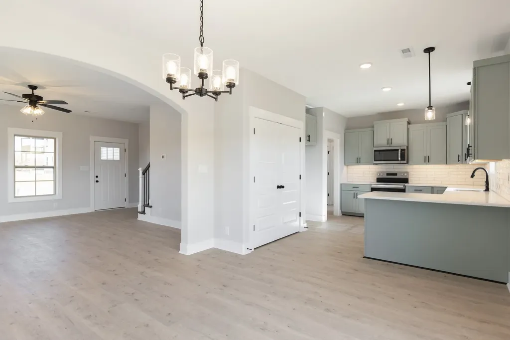 1076 Cherry Blossom Lane Clarksville TN 37040