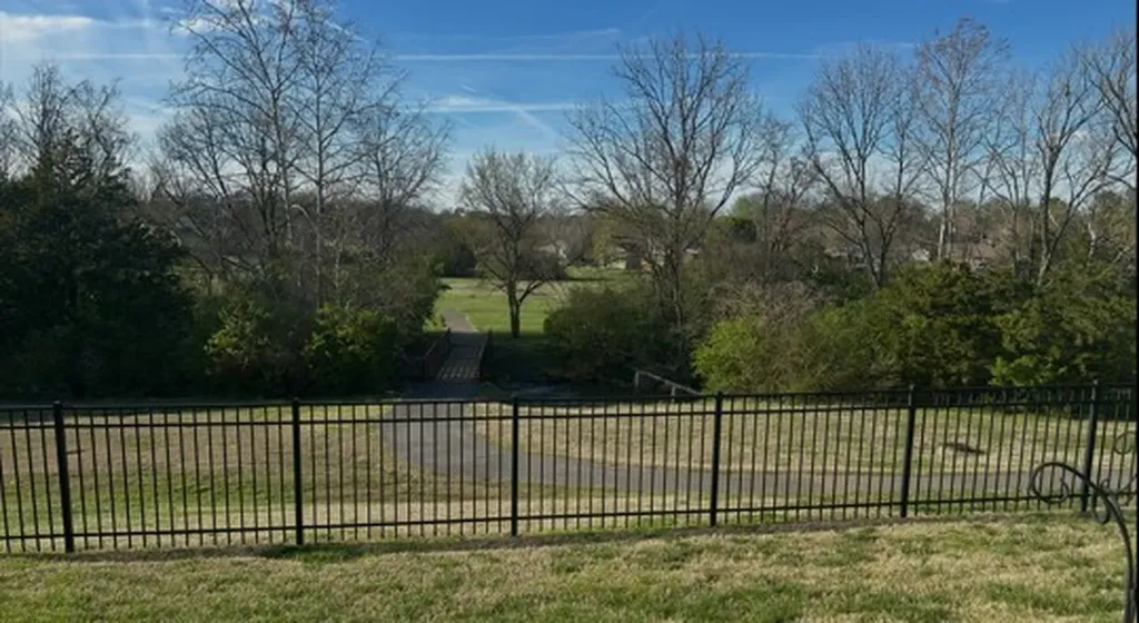 395 Devon Chase Hill Gallatin TN 37066