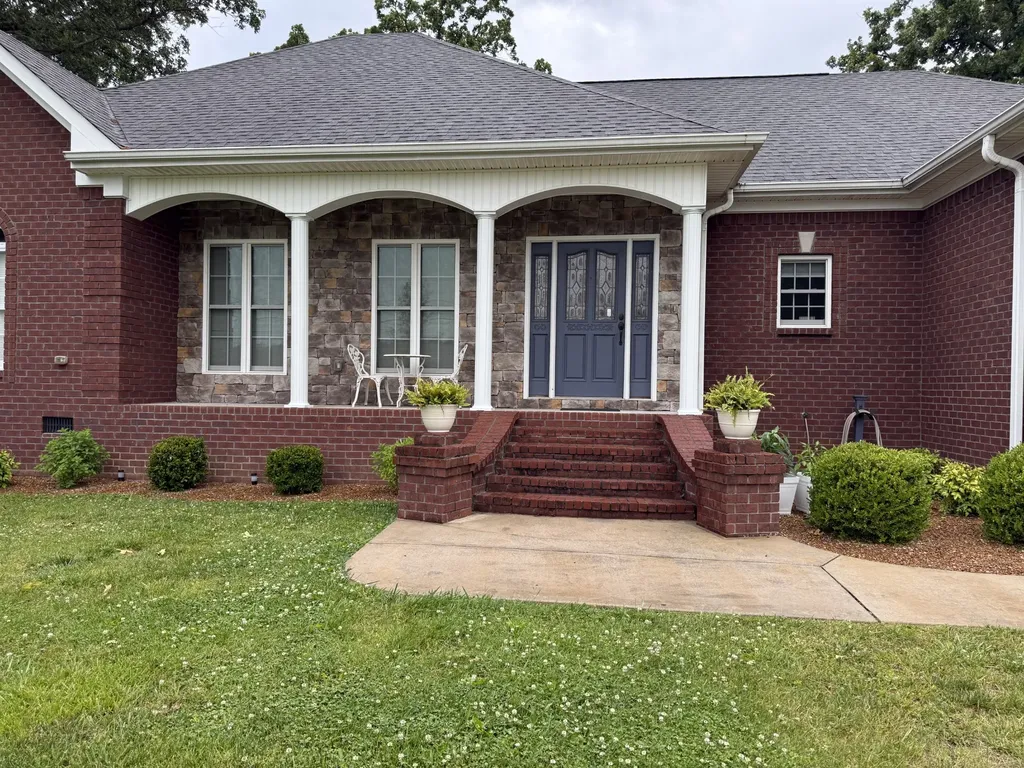 23 Regalwood Drive Manchester TN 37355