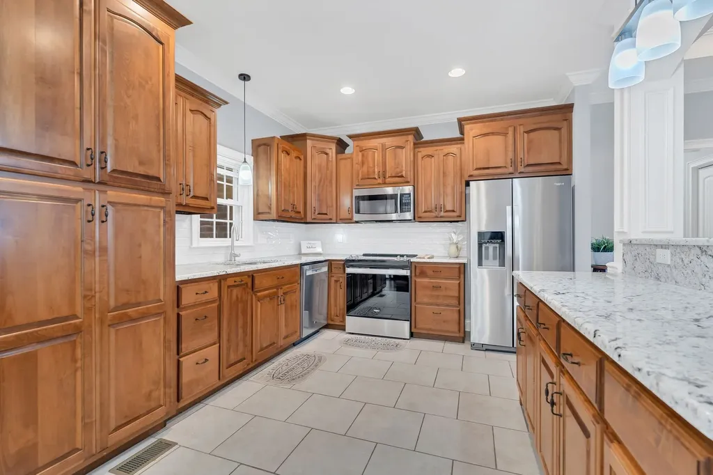 23 Regalwood Drive Manchester TN 37355