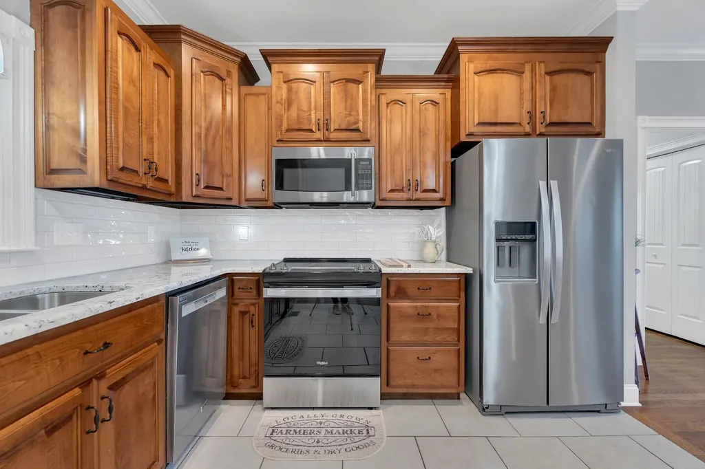 23 Regalwood Drive Manchester TN 37355