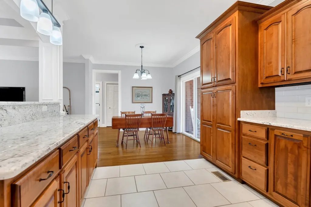 23 Regalwood Drive Manchester TN 37355