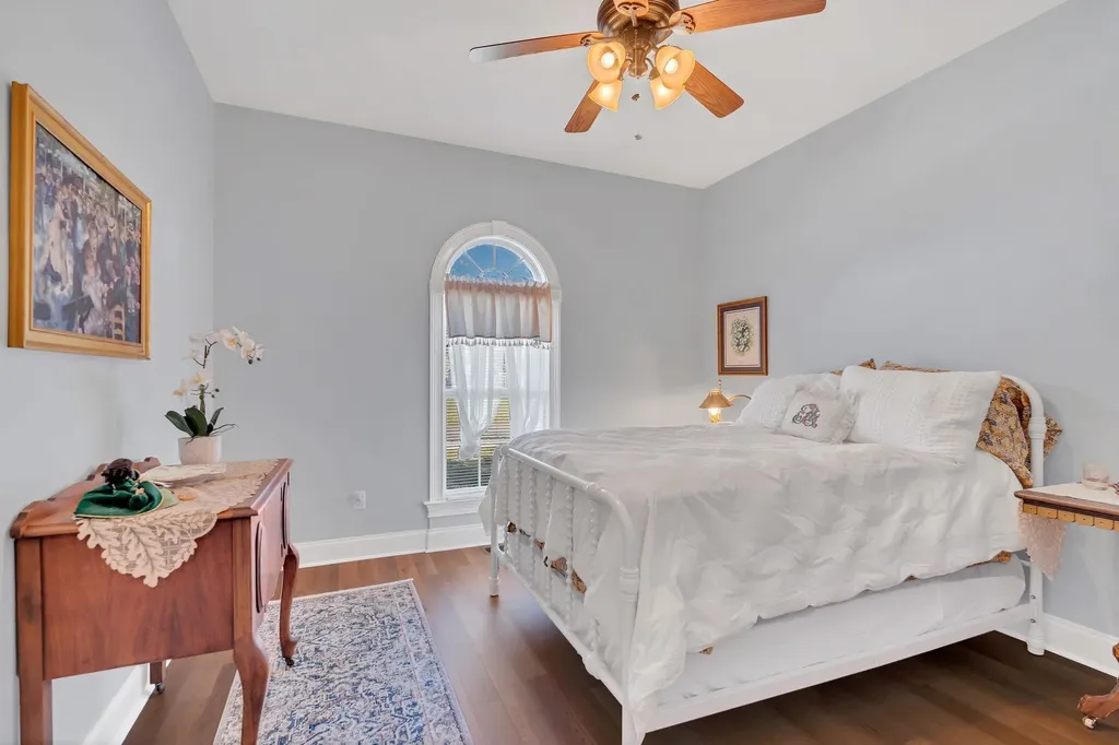 23 Regalwood Drive Manchester TN 37355