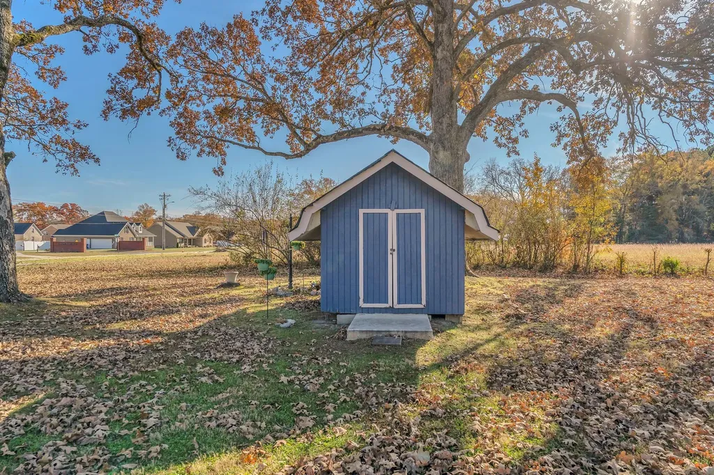23 Regalwood Drive Manchester TN 37355