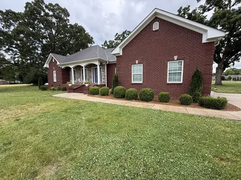 23 Regalwood Drive Manchester TN 37355