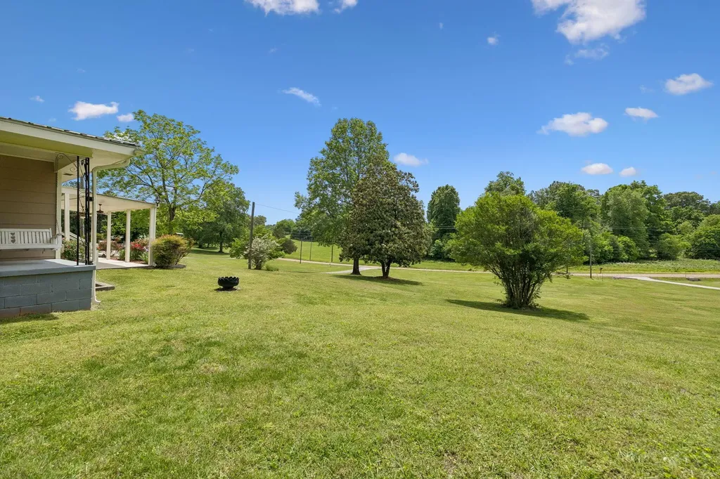 1484 Blythe Ferry Road Dayton TN 37321