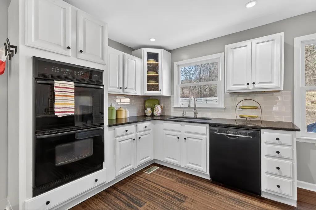 13 Sunrise Lane Fayetteville TN 37334