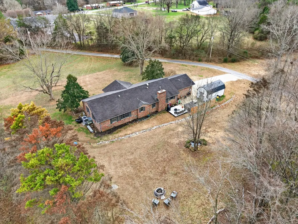 13 Sunrise Lane Fayetteville TN 37334