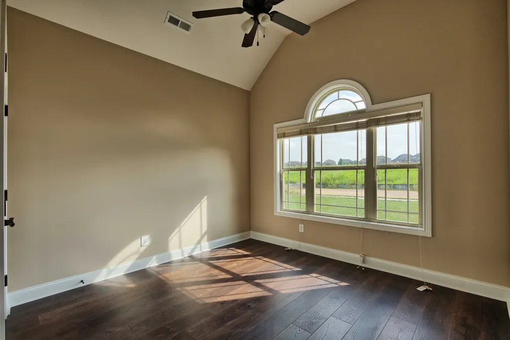 871 Shady Bluff Trail Clarksville TN 37043