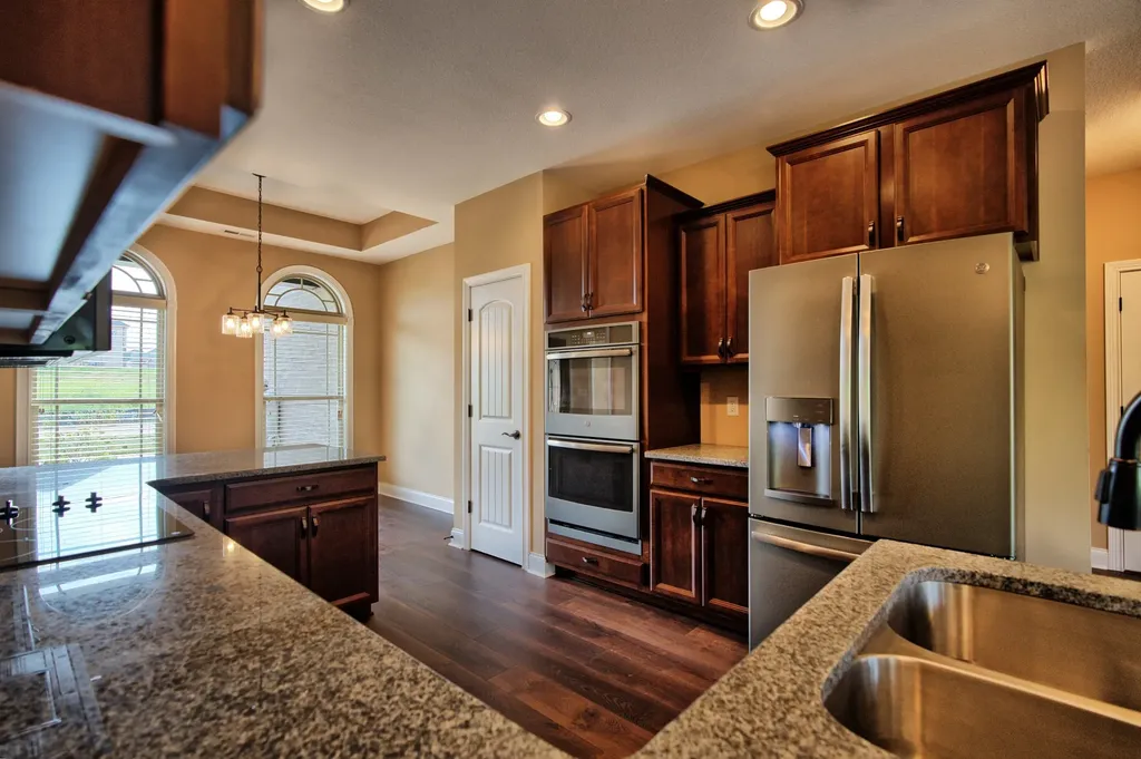 871 Shady Bluff Trail Clarksville TN 37043