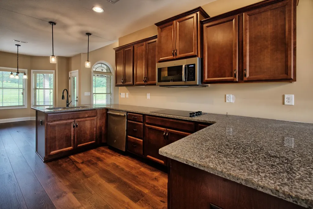 871 Shady Bluff Trail Clarksville TN 37043