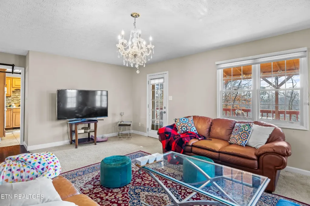 8946 Maple Ridge Lane Knoxville TN 37923