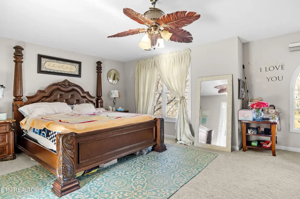 8946 Maple Ridge Lane Knoxville TN 37923