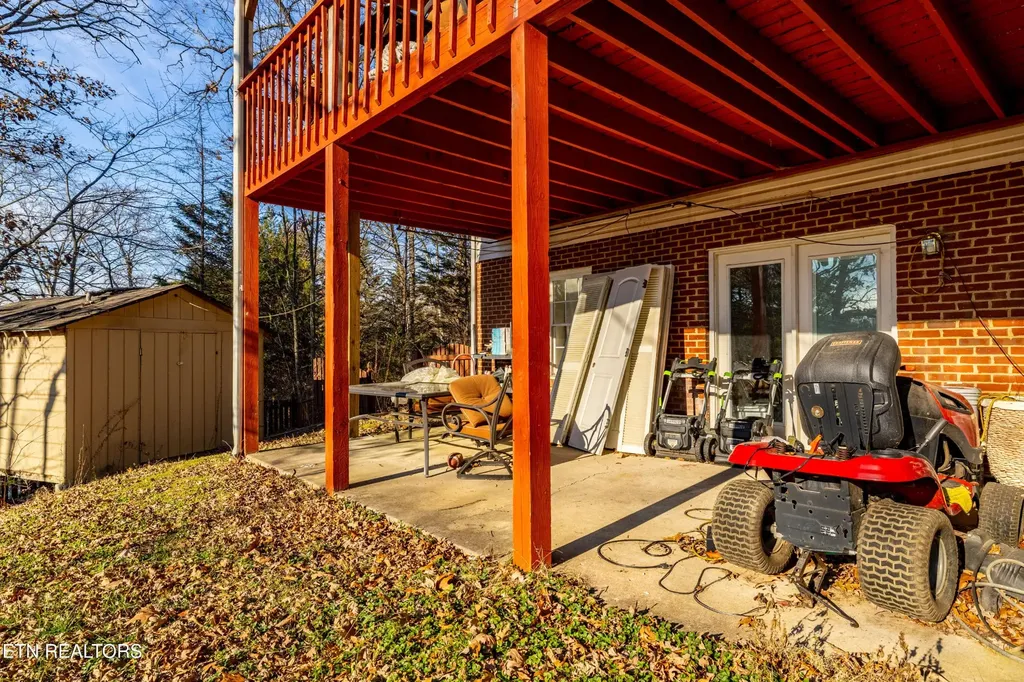8946 Maple Ridge Lane Knoxville TN 37923