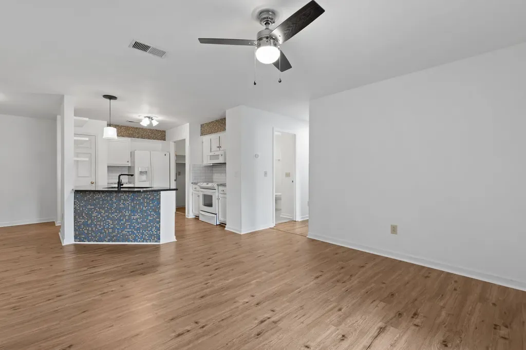 474 S Main Street Ashland City TN 37015