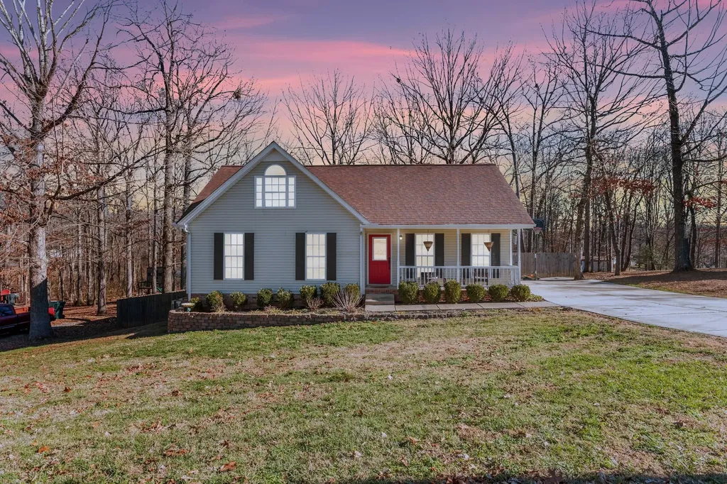 115 Sherron Drive Dickson TN 37055