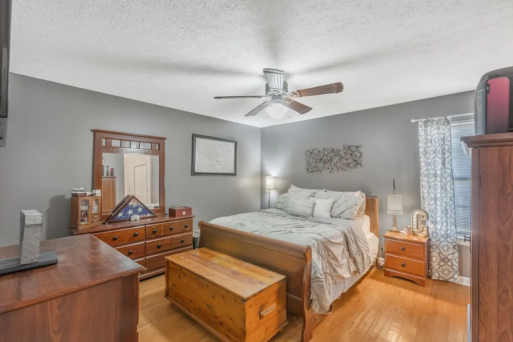 115 Sherron Drive Dickson TN 37055