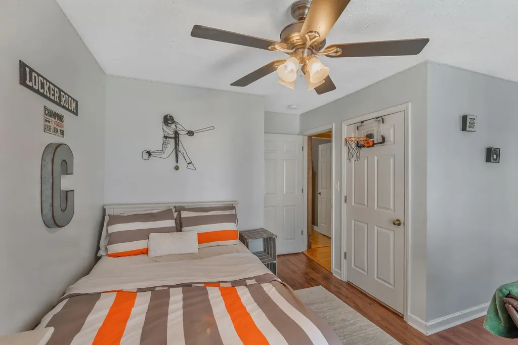 115 Sherron Drive Dickson TN 37055