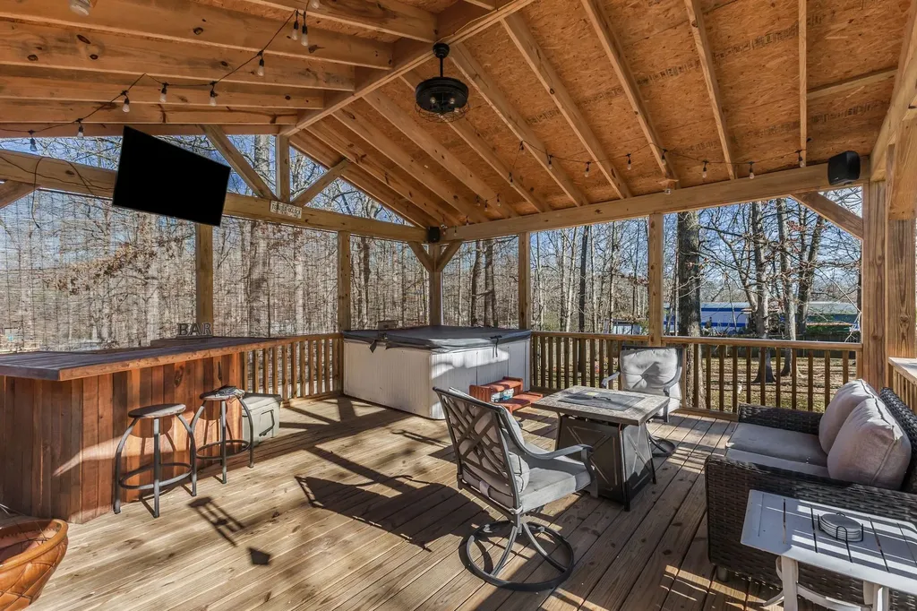 115 Sherron Drive Dickson TN 37055