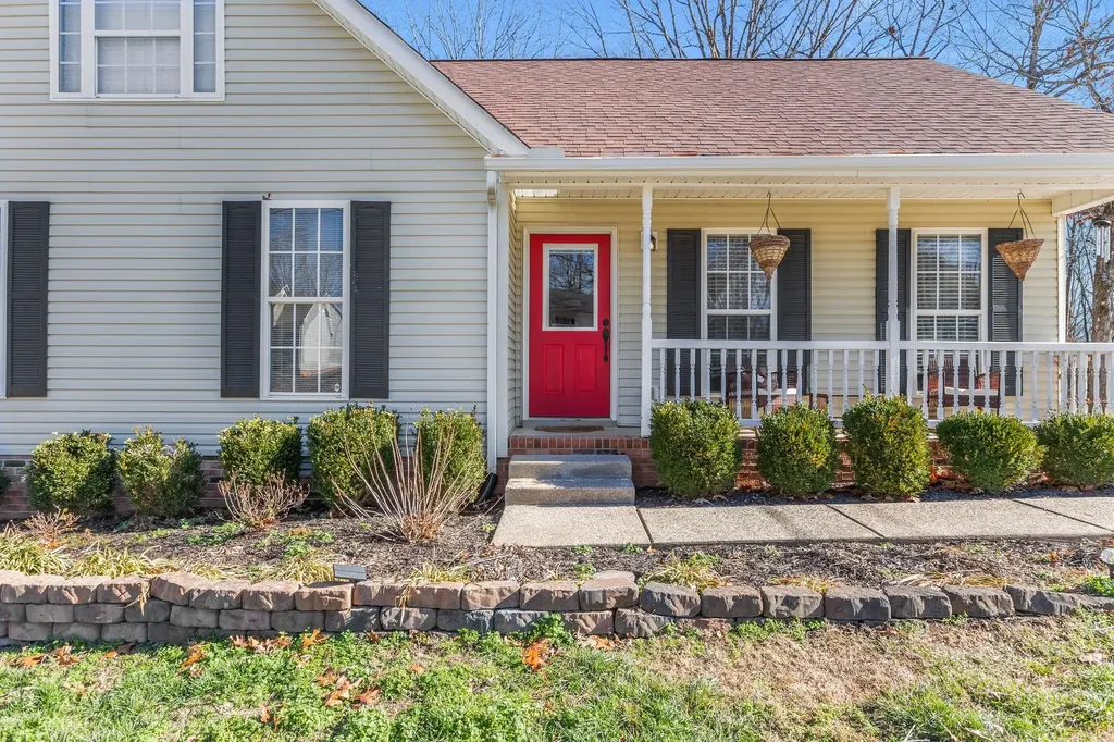 115 Sherron Drive Dickson TN 37055